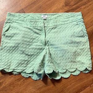 crown & ivy Light Green Textured Scallop Shorts